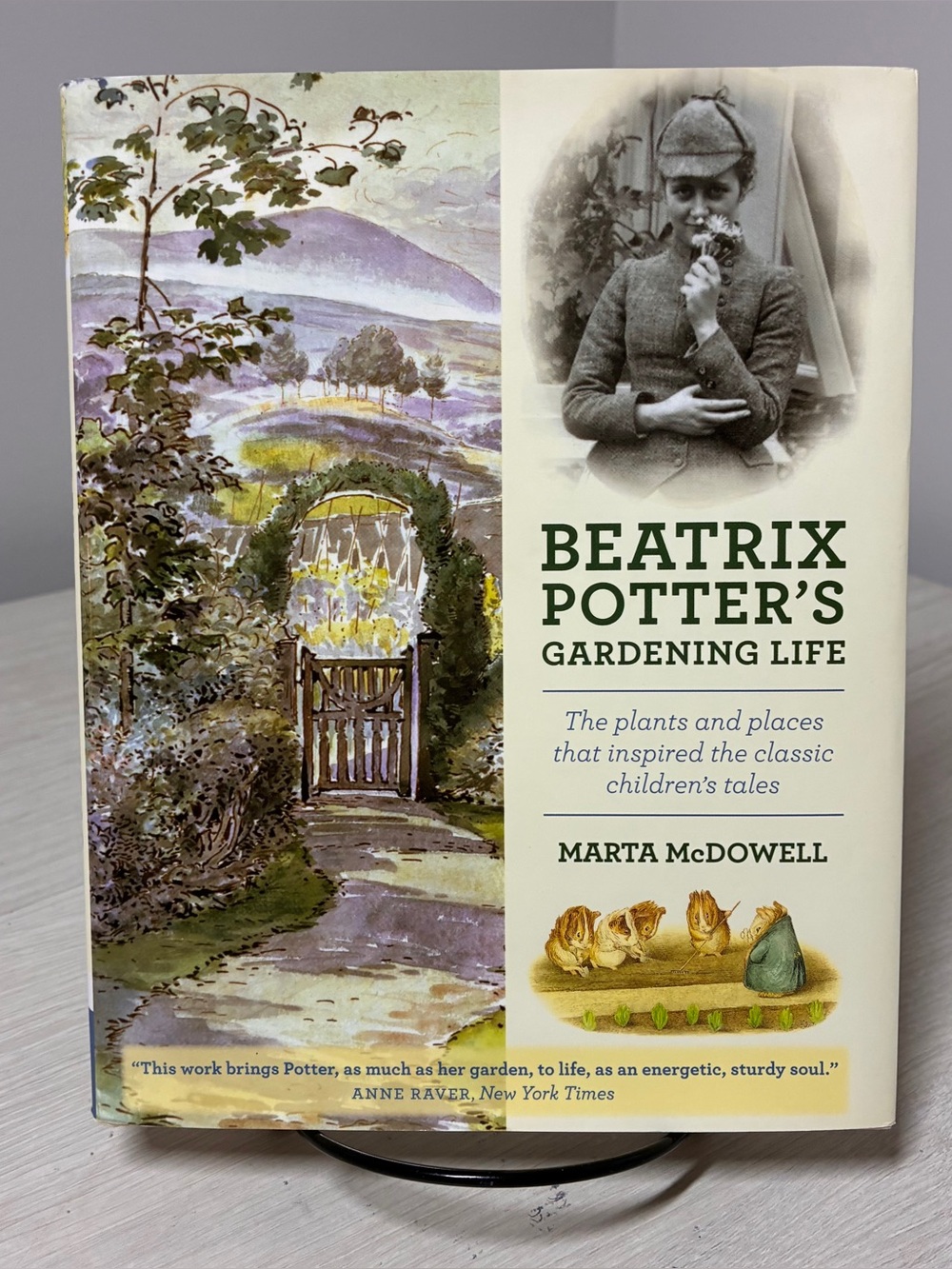 Beatrix Potter's Gardening Life Marta McDowell HB Nature Biography 2013 Plants